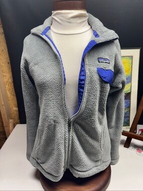 Patagonia Gray Fleece Jacket with Blue Accents